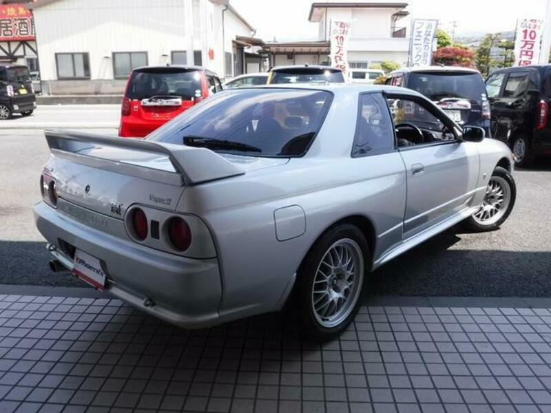 SKYLINE