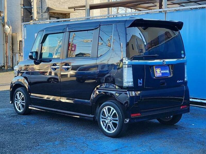 N BOX CUSTOM