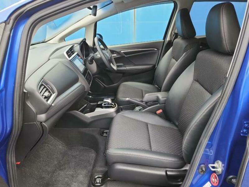 FIT HYBRID