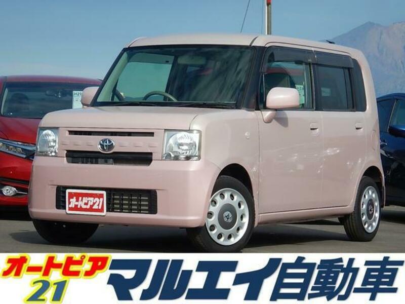TOYOTA PIXIS SPACE