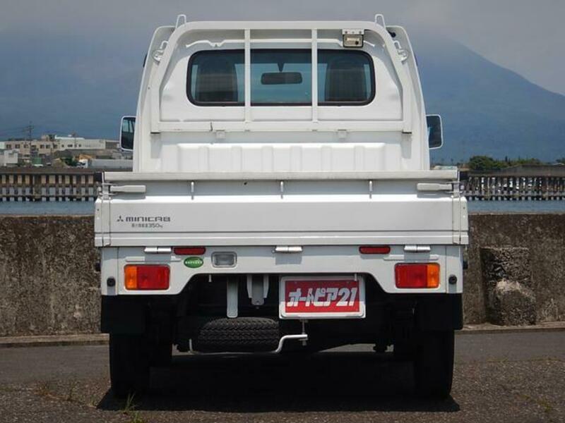 MINICAB TRUCK