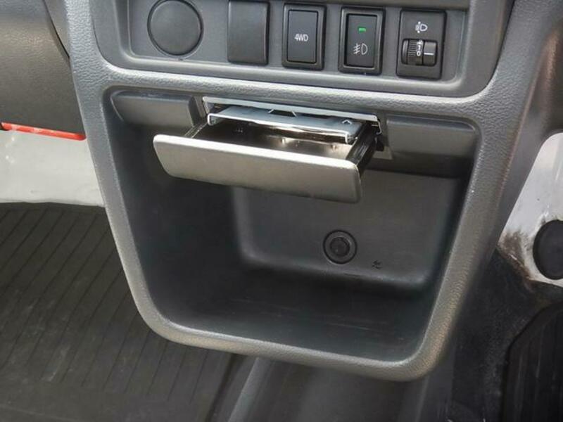 MINICAB TRUCK