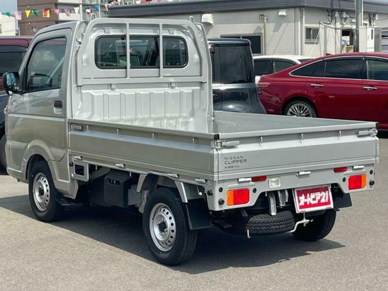 CLIPPER TRUCK