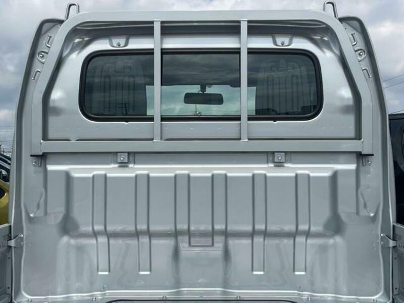 CLIPPER TRUCK