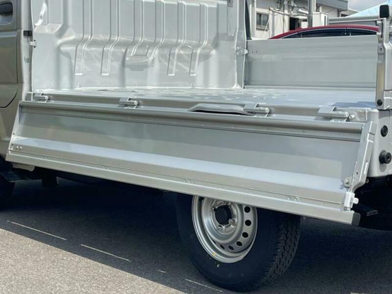 CLIPPER TRUCK