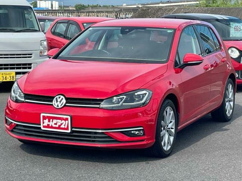 VOLKSWAGEN GOLF