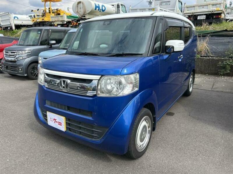 HONDA N BOX SLASH