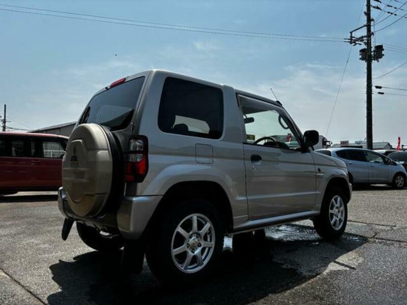 PAJERO MINI