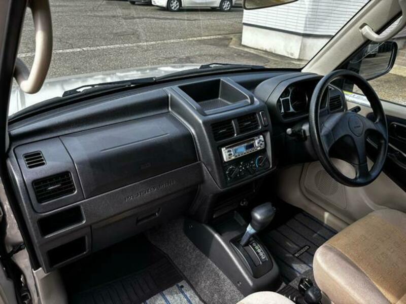 PAJERO MINI