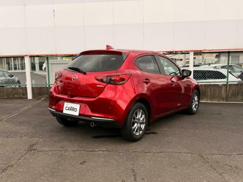 MAZDA2