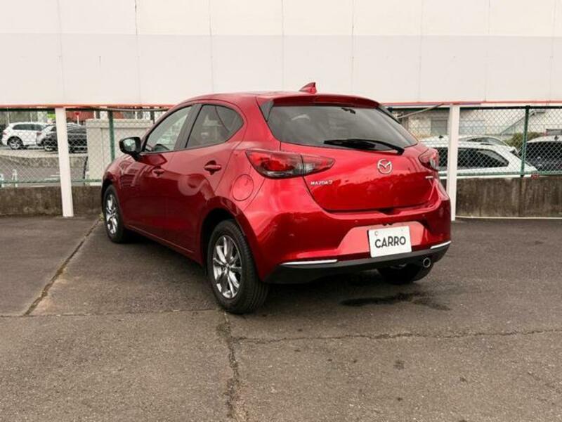 MAZDA2