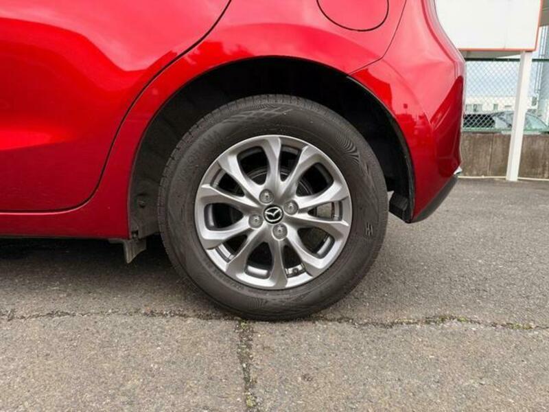 MAZDA2