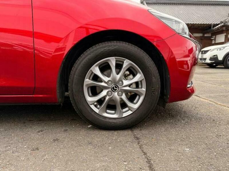 MAZDA2