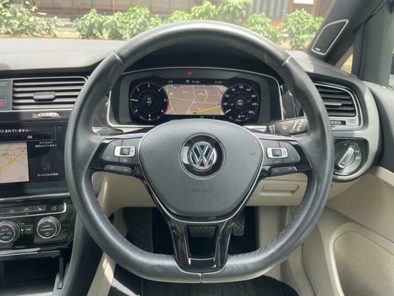GOLF VARIANT