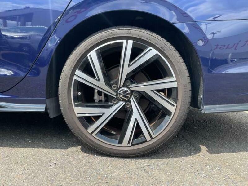 GOLF VARIANT