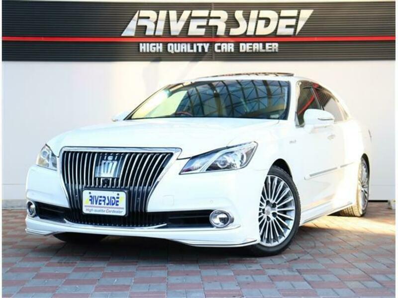 TOYOTA CROWN MAJESTA