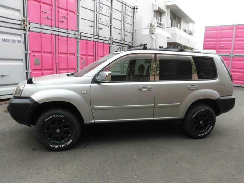 X-TRAIL
