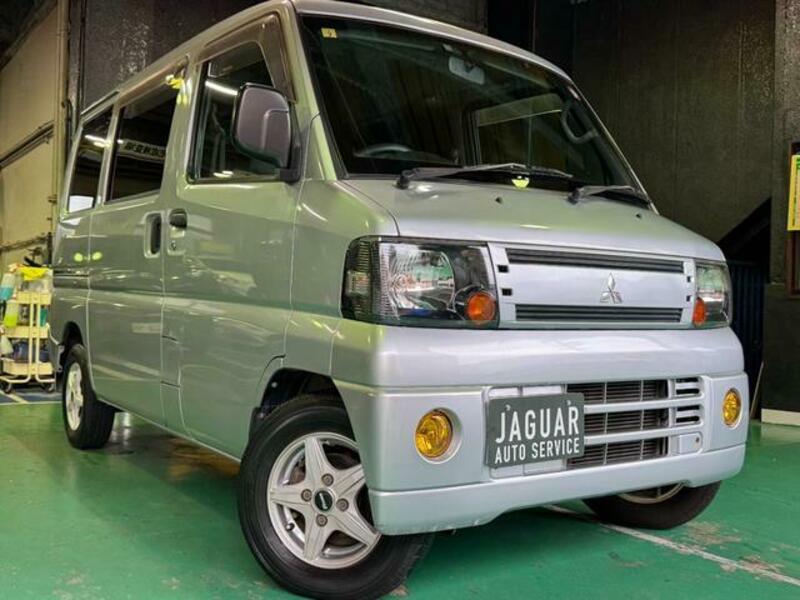 MITSUBISHI MINICAB VAN