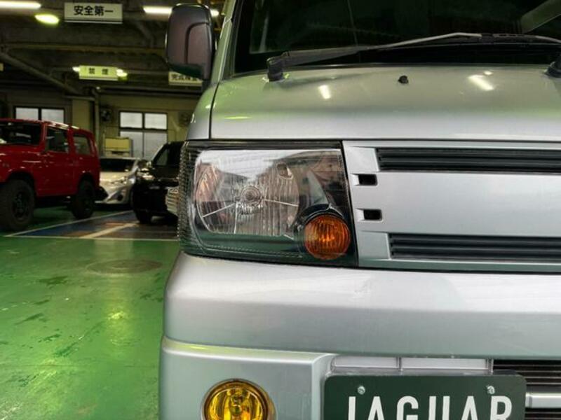 MINICAB VAN