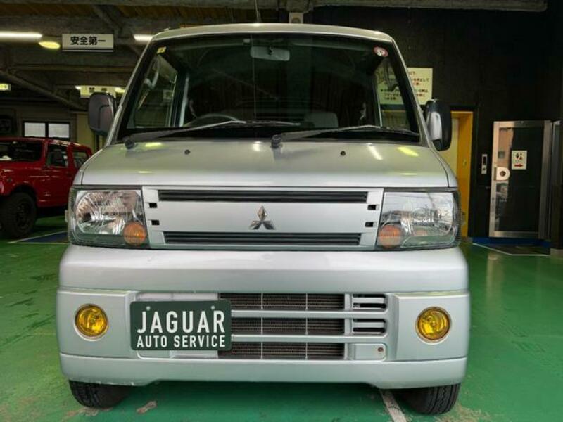 MINICAB VAN