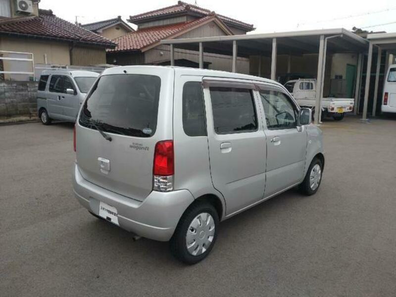 WAGON R