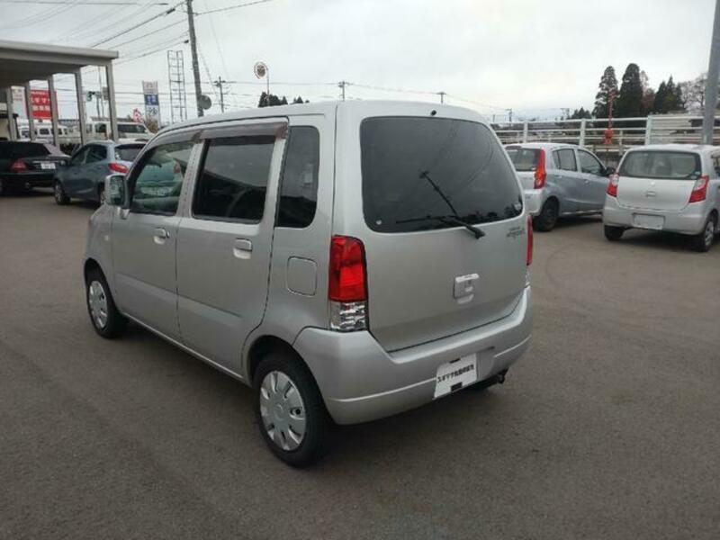 WAGON R