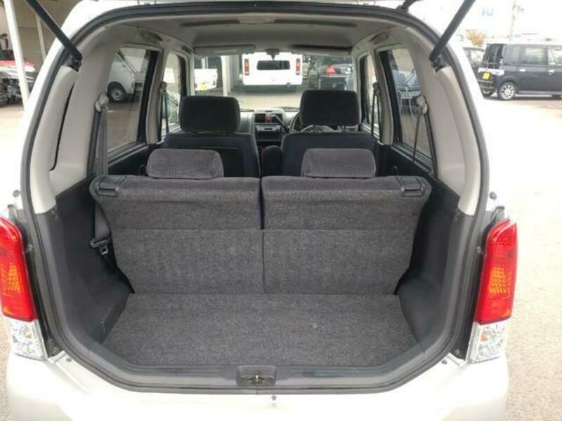 WAGON R