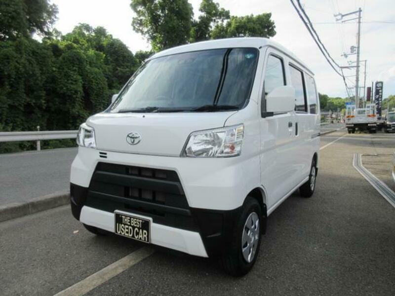 TOYOTA PIXIS VAN
