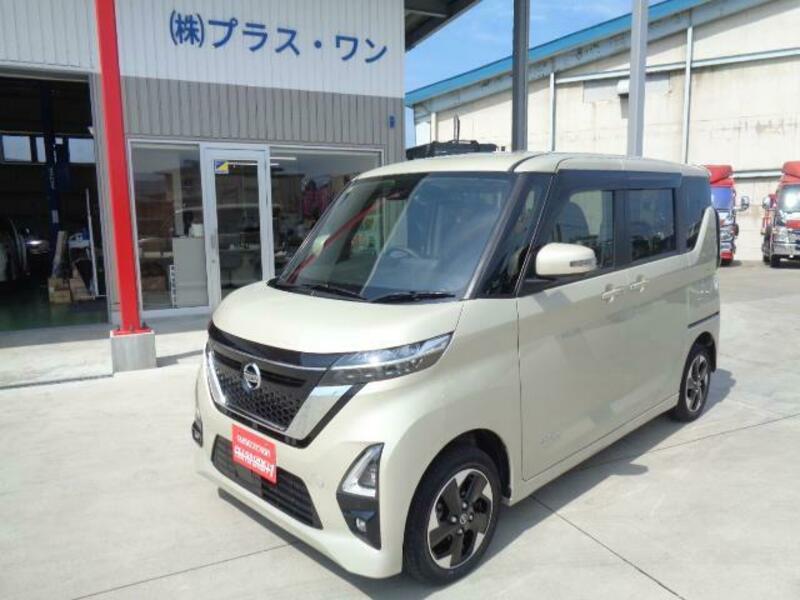 NISSAN ROOX