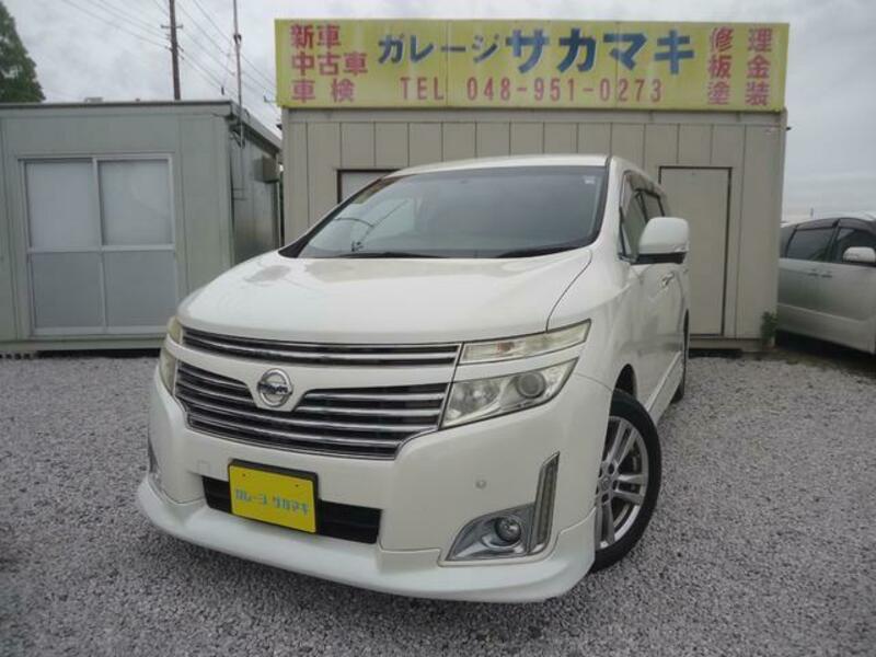 NISSAN ELGRAND