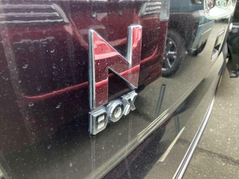 N BOX CUSTOM