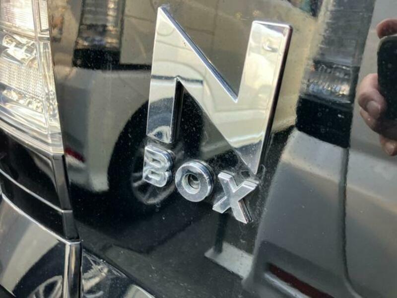N BOX CUSTOM