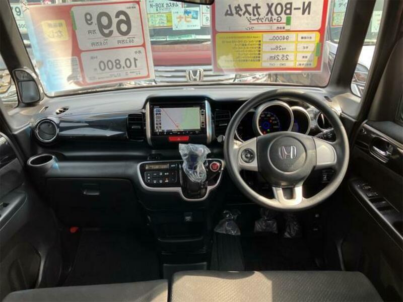 N BOX CUSTOM
