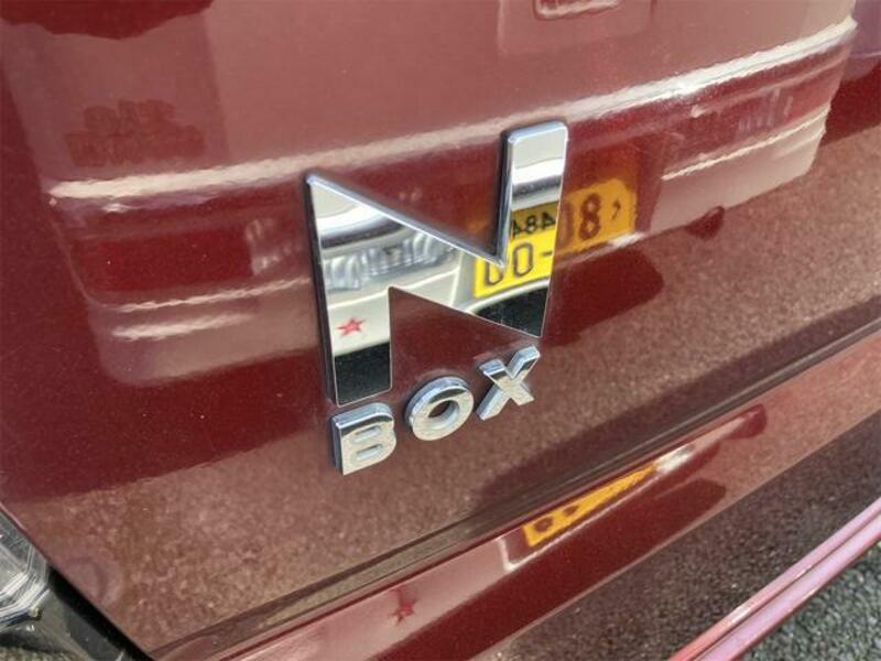 N BOX CUSTOM