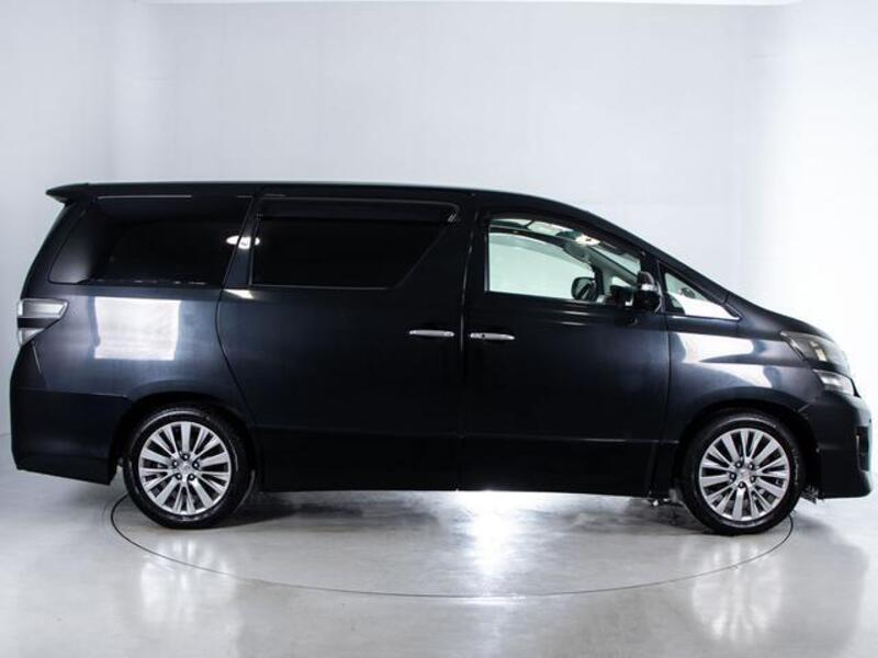 VELLFIRE