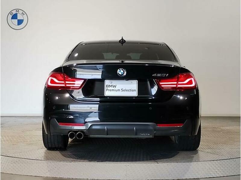 4 SERIES