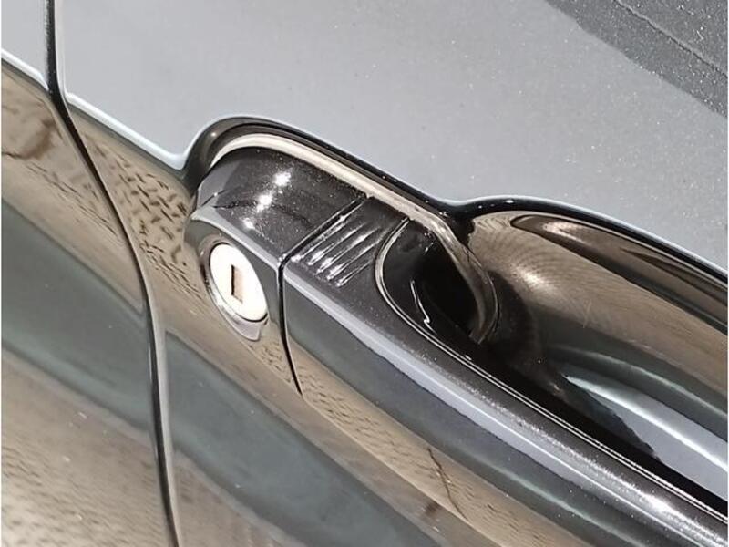 4 SERIES