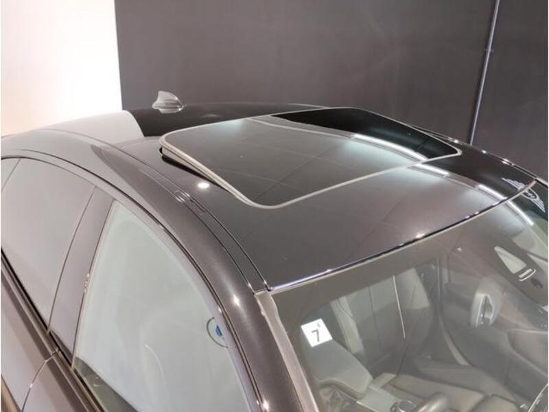 4 SERIES