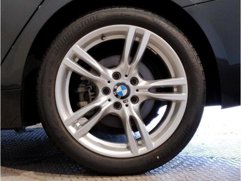 4 SERIES