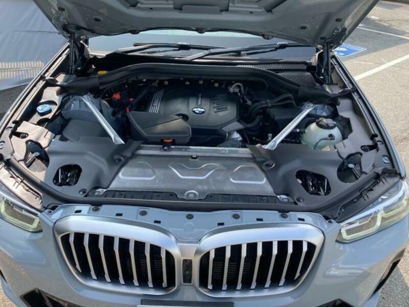 X3