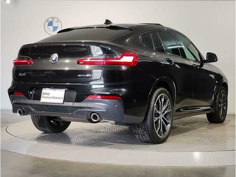 X4