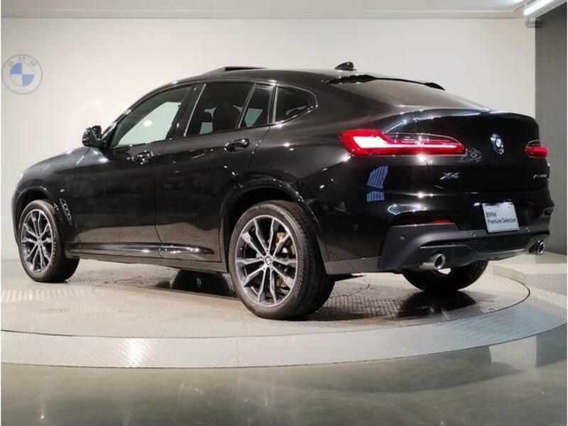 X4