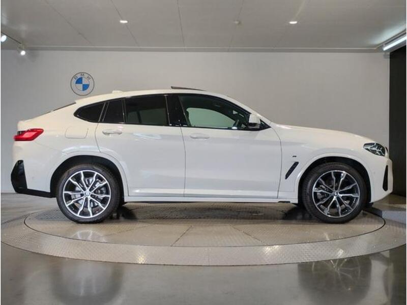 X4