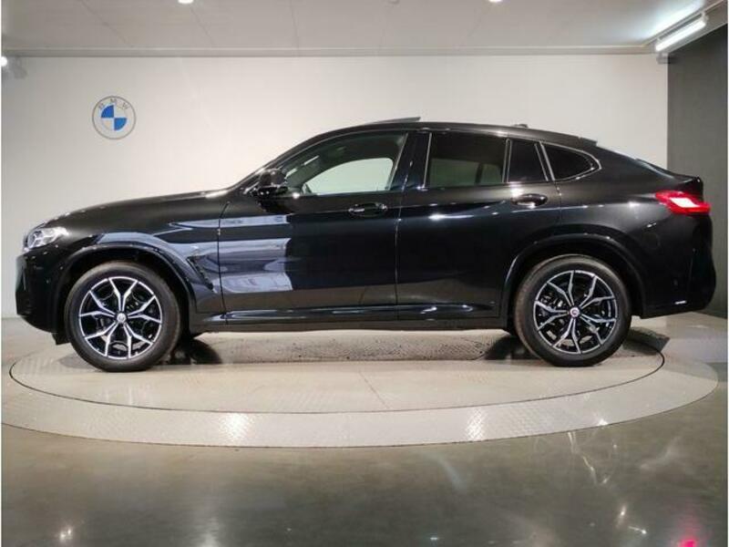 X4
