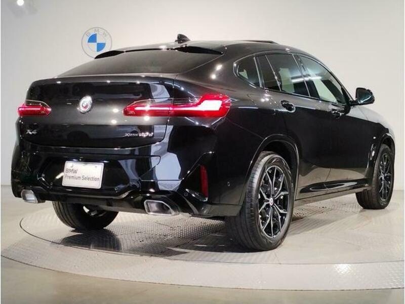 X4