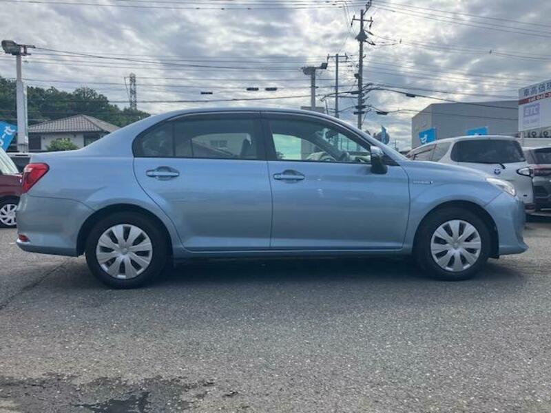 COROLLA AXIO
