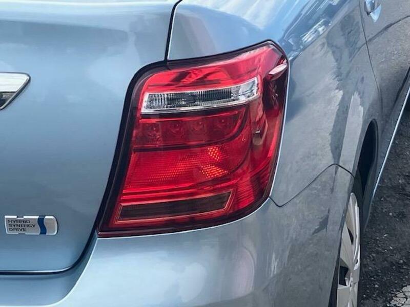 COROLLA AXIO