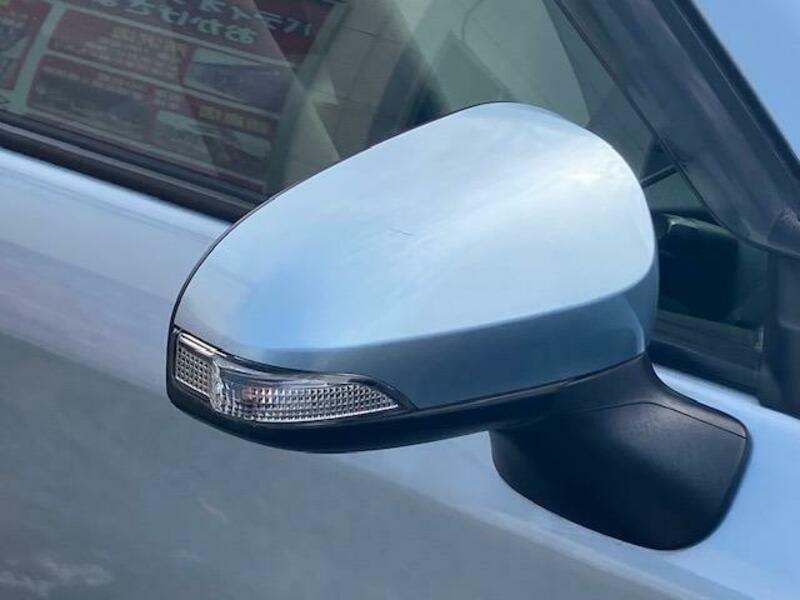 COROLLA AXIO