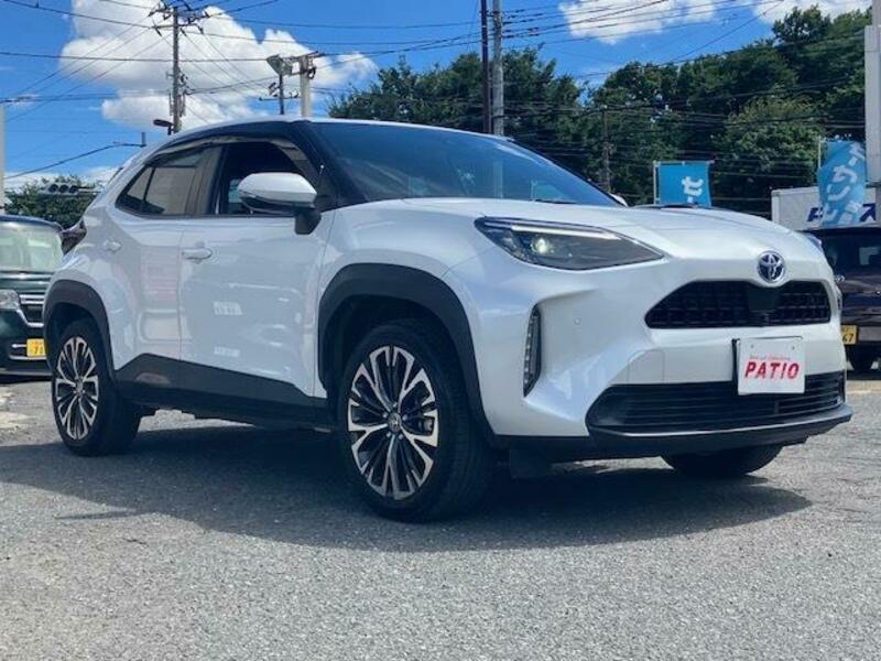 YARIS CROSS