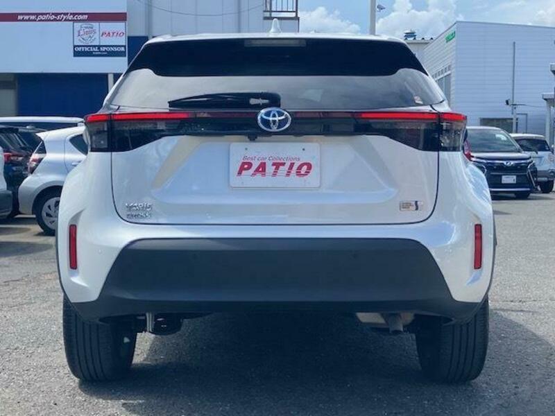 YARIS CROSS